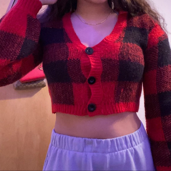 cropped sweater - Picture 3 of 3